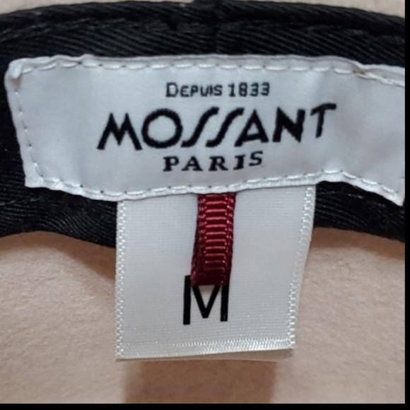 Beautiful hat! Very pale pink; almost cream - Picture 4 of 7